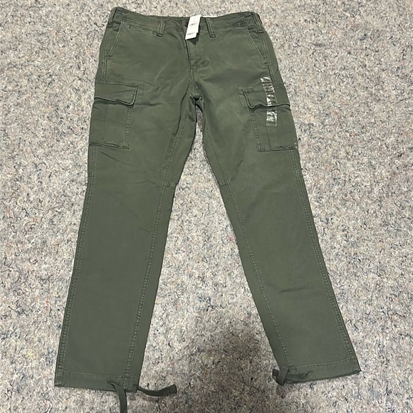 American Eagle Flex Slim Lived-In Cargo Pant NWT men Sz 30 X 32 Army Green Color - Picture 1 of 11